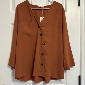 NWT Boutique 3/4 Sleeve Carmel Brown Blouse with Button Front